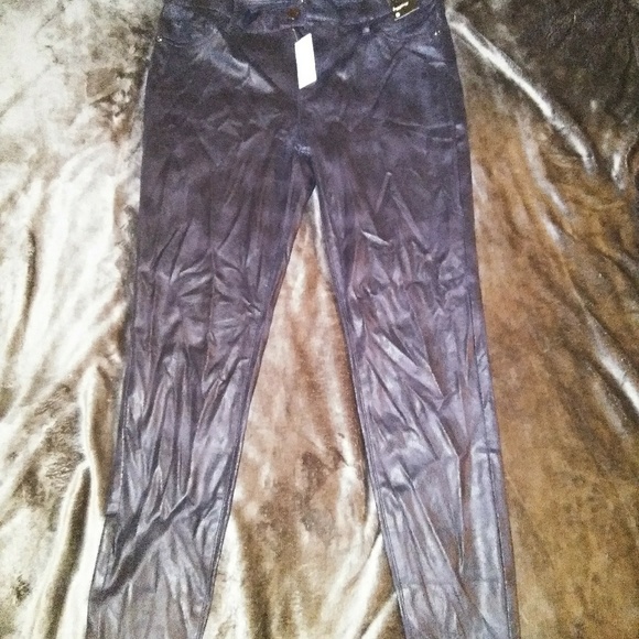 Jeans - Picture 3 of 3